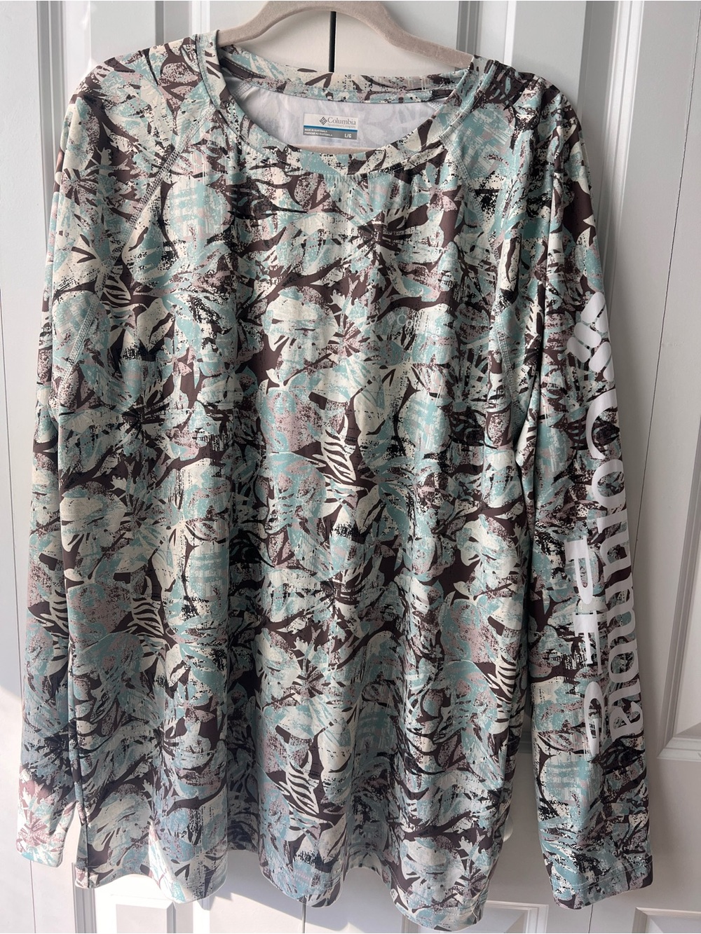 Columbia PFG Womens Size Large Floral Leaf Camo Long Sleeve Sun Fishing Shirt
